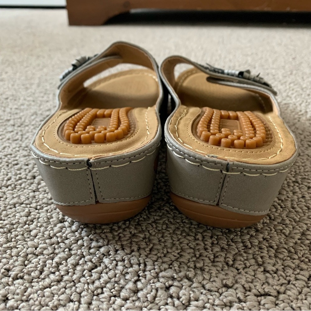 Sandals - Picture 8 of 10